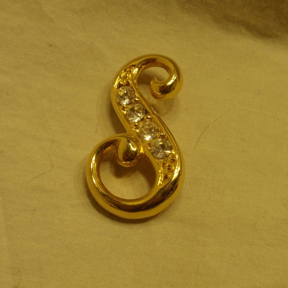 Letter "S" Brooch - Picture 1 of 6